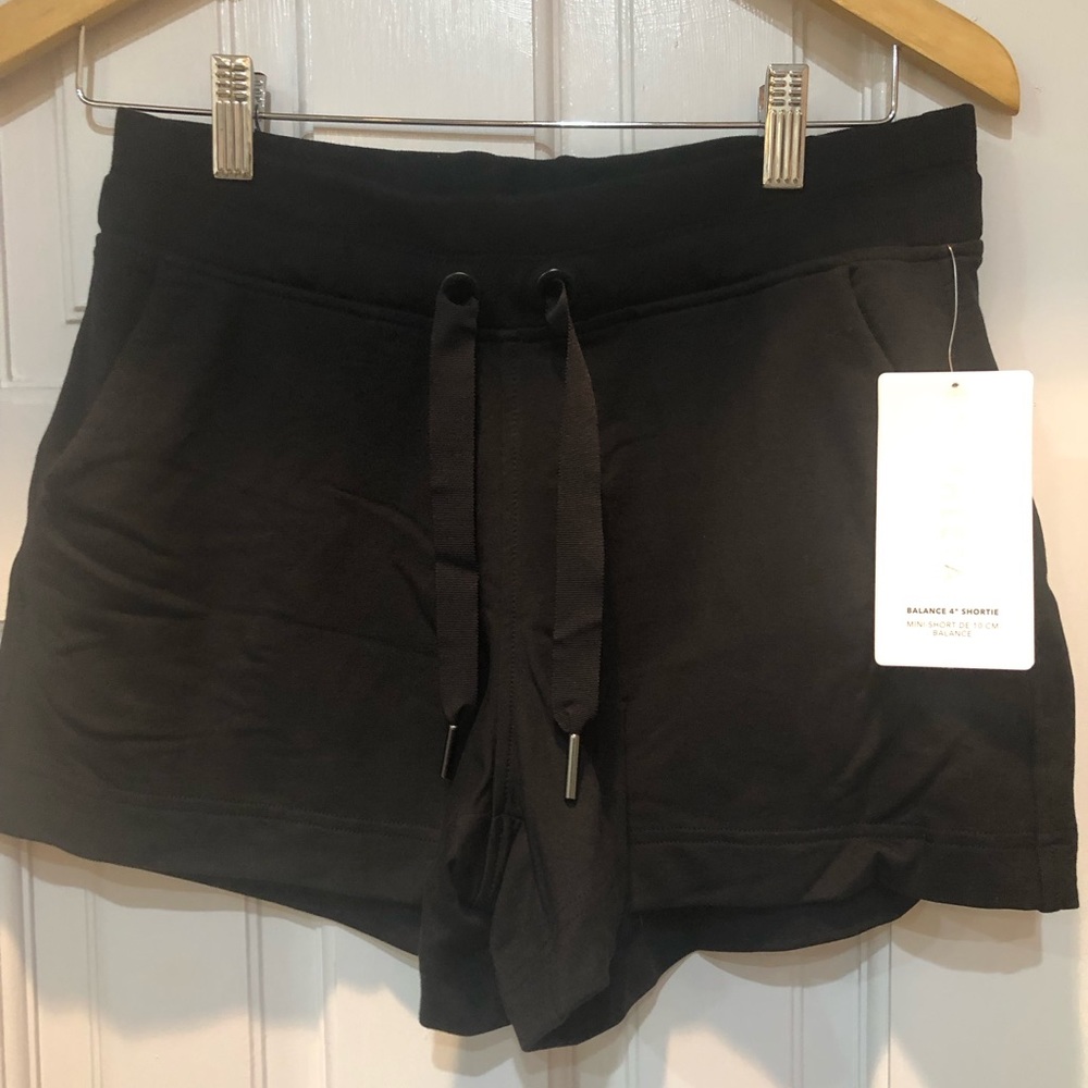 Athleta 4” Balance shortie